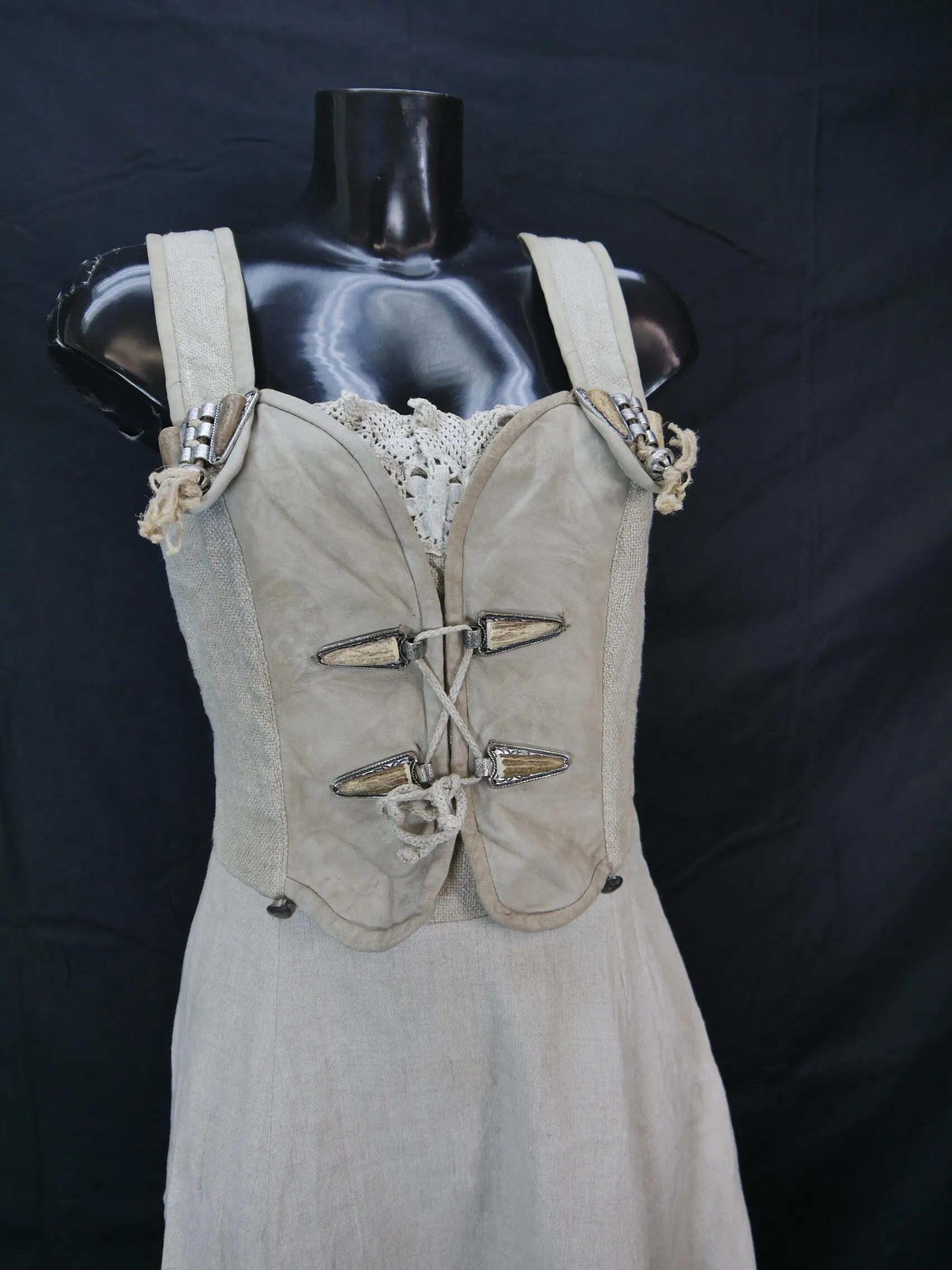 Country Line beige mit Träger unbeschreiblich Landhaus Kleid Trachtenkleid Gr.36