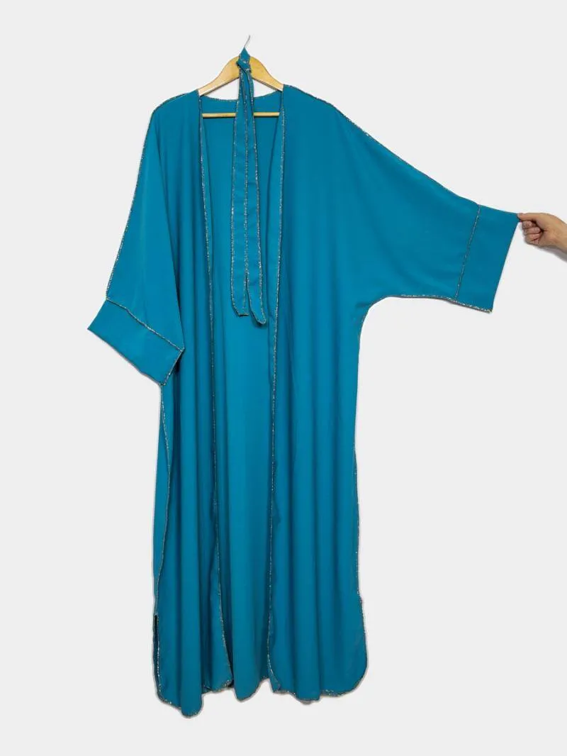 Langer Kimono mit Gürtel